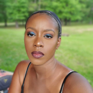 Meet your Posher, Angelique